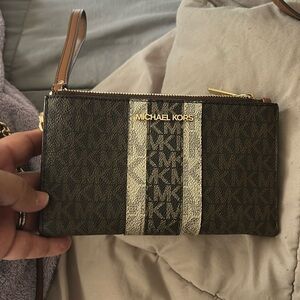 Mk wristlet
